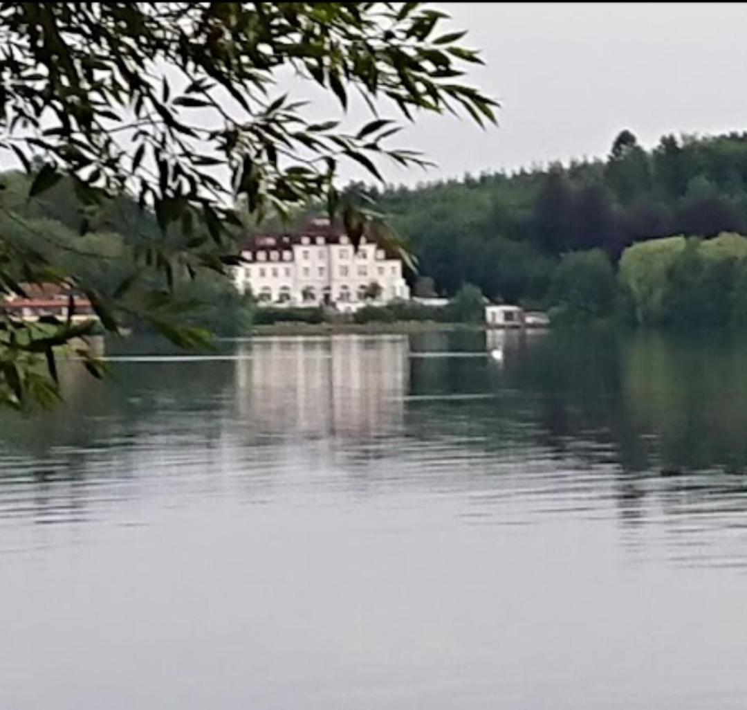 See Schlosshotel Am Kellersee Eutin Exteriör bild