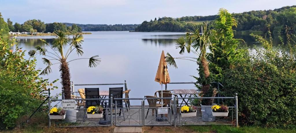 See Schlosshotel Am Kellersee Eutin Exteriör bild
