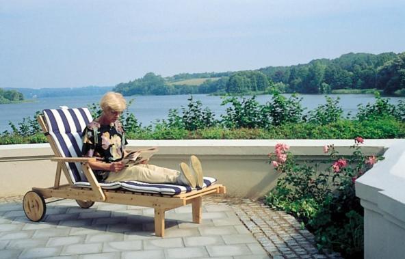 See Schlosshotel Am Kellersee Eutin Exteriör bild